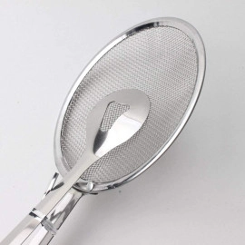 Stainless Steel Oil Frying Filter Spoon | Cooking Tong Strainer with Clip | Mesh Oil Frying Filter for BBQ & Fried Food | Strainer with Grip for Kitchen Use (1 Piece)